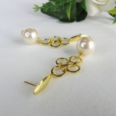 Brinco Grande de Fio com Circulo Dourado e Pérola Banhado em Ouro 18k