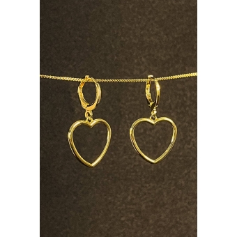 Brinco Argolinha com Coração Médio Vazado Banhado em Ouro 18k