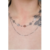 Colar com Corrente com Mini Flores Banhado em Ródio Branco