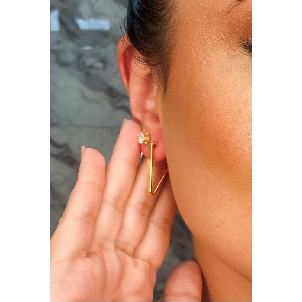 Brinco Argola de Triângulo Banhado em Ouro 18k