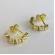 Brinco Pequeno Fio Com Cinco Zircônia Banhado em Ouro 18k