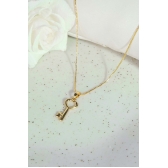 Colar Pingente de Chave Banhado em Ouro 18k