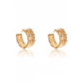 Brinco Argola Trabalhada Vazada com 4 Zircônias Banhado em Ouro 18k