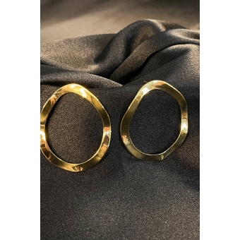 Brinco Oval Ondulado Banhado em Ouro 18k
