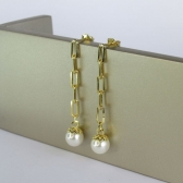 Brinco Corrente Com Pérola na Ponta Banhado em Ouro 18k