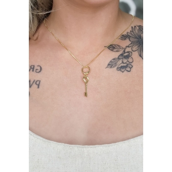 Colar com Pingente de Chave com Argolinha Banhado em Ouro 18k
