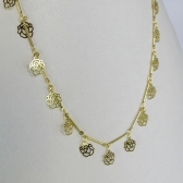 Colar com Corrente com Mini Flores Banhado em Ouro 18k