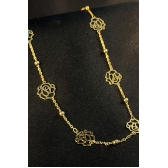 Colar Longo com Bolinha e Flor Banhado em Ouro 18k