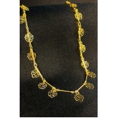 Colar com Corrente com Mini Flores Banhado em Ouro 18k